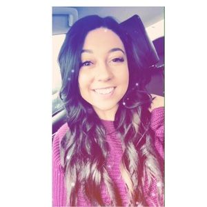 Meet your Posher, Kayla